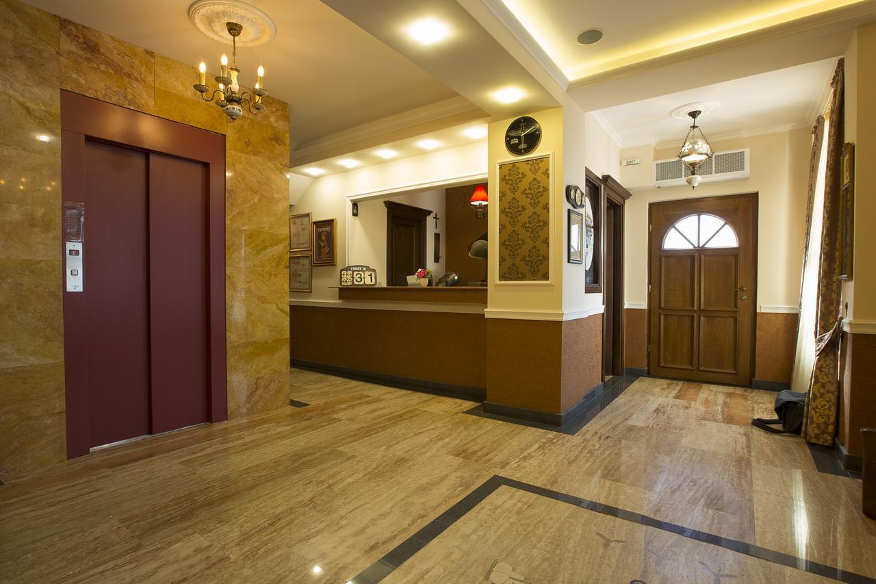 Hotel Aviator Boutique Otopeni Luaran gambar