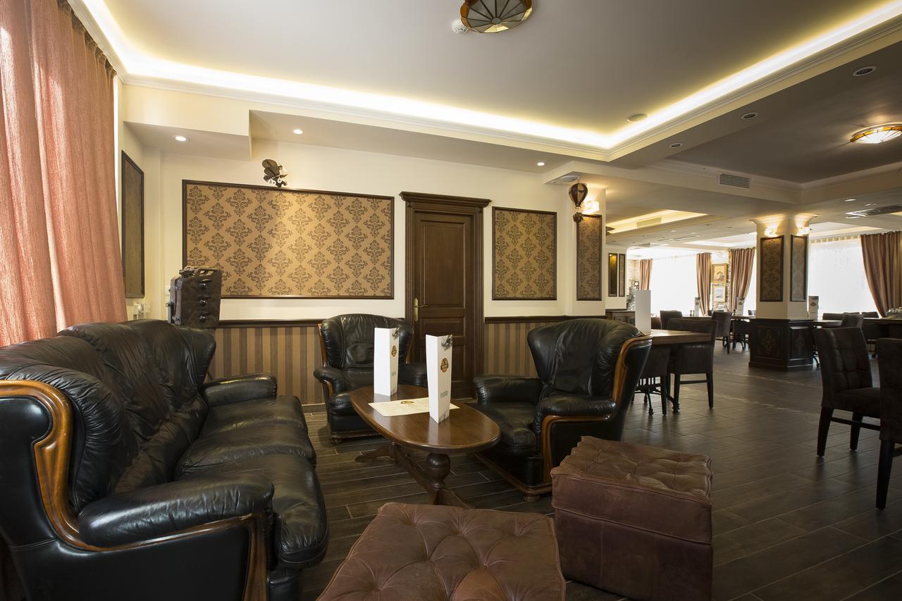 Hotel Aviator Boutique Otopeni Luaran gambar