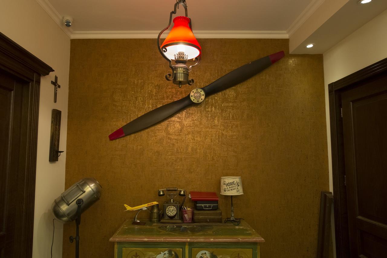 Hotel Aviator Boutique Otopeni Luaran gambar