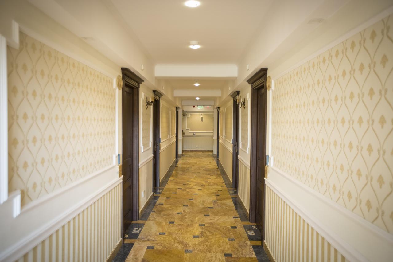 Hotel Aviator Boutique Otopeni Luaran gambar