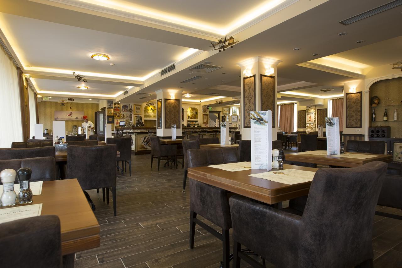 Hotel Aviator Boutique Otopeni Luaran gambar