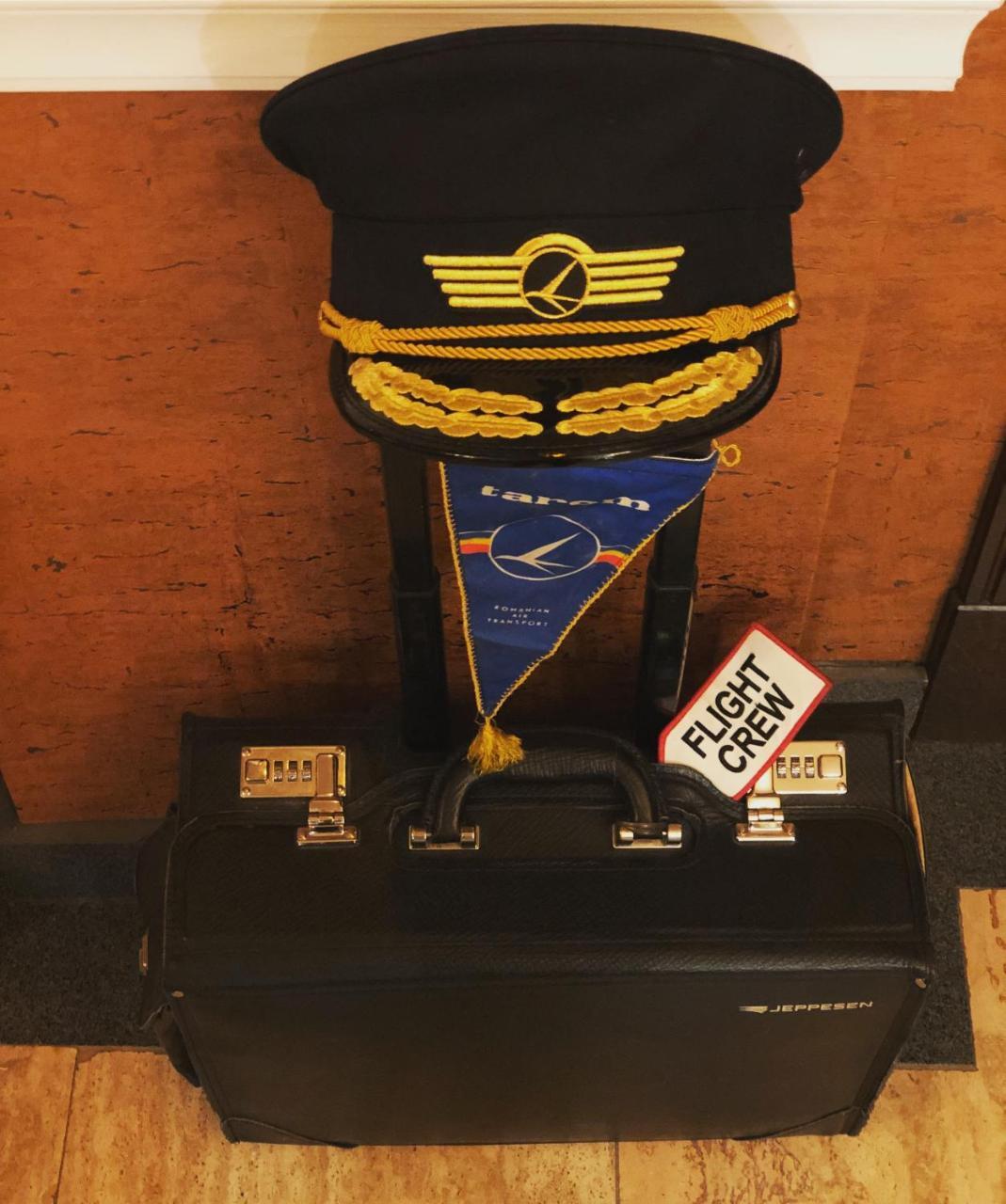 Hotel Aviator Boutique Otopeni Luaran gambar