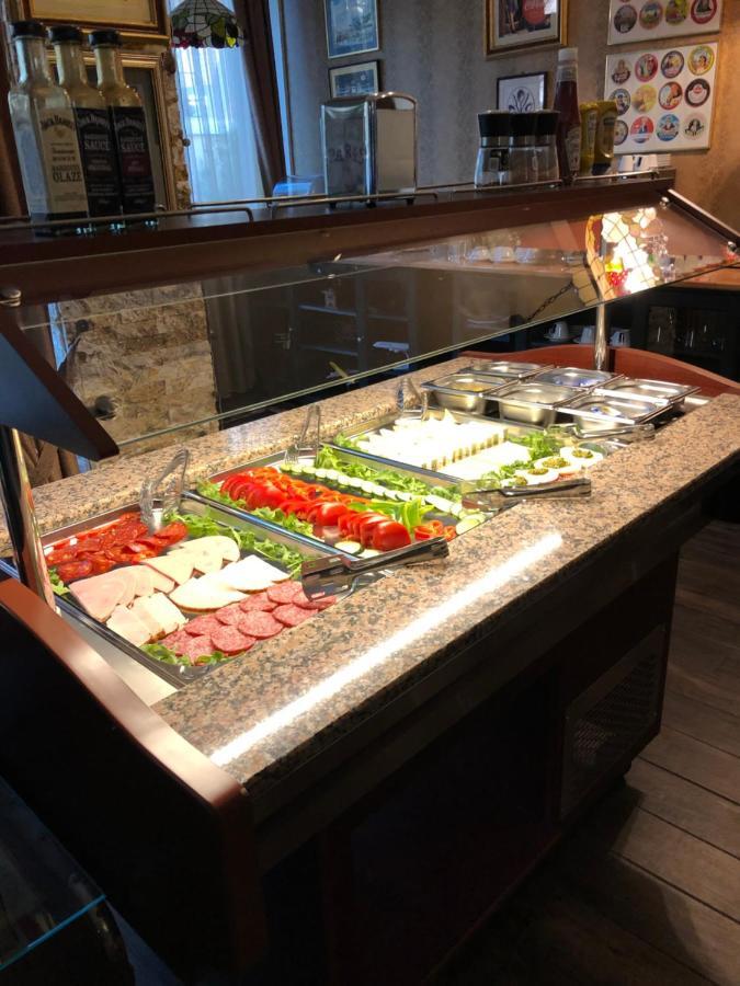 Hotel Aviator Boutique Otopeni Luaran gambar